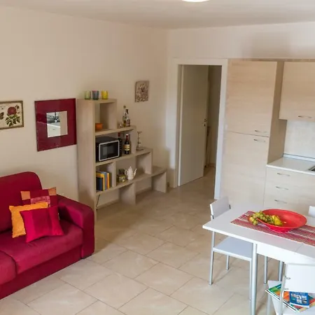 Maggi Maurizia טורה סנטה סאבינה